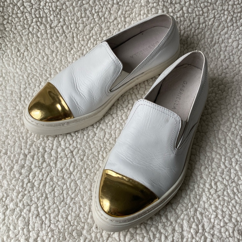 Gabriella Womens’ Gold Toe Leather Slip-on Sneakers